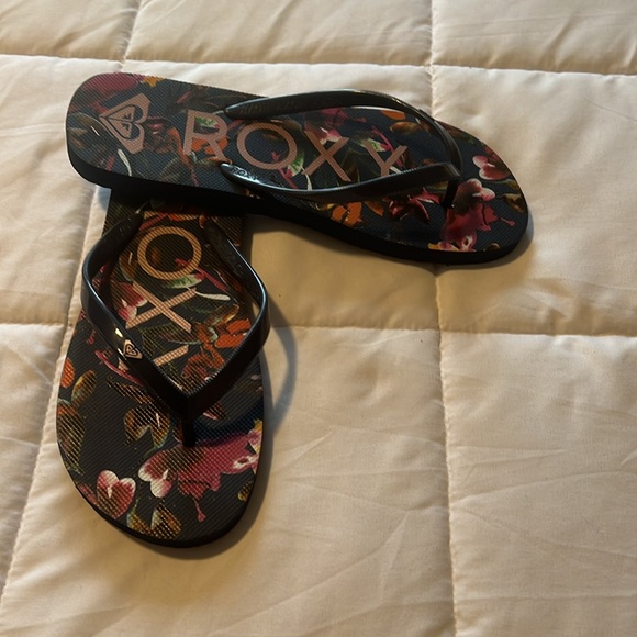 Roxy flip flops - Picture 2 of 4